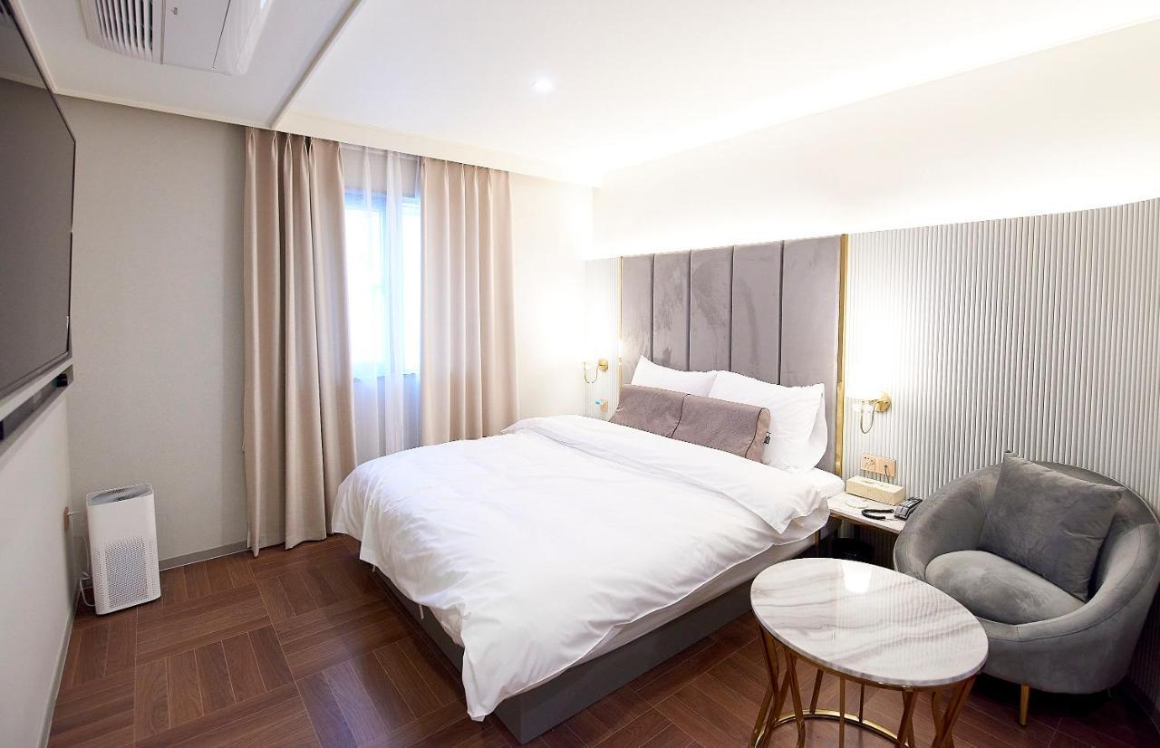 Denbasta Signature Hotel Пусан Экстерьер фото