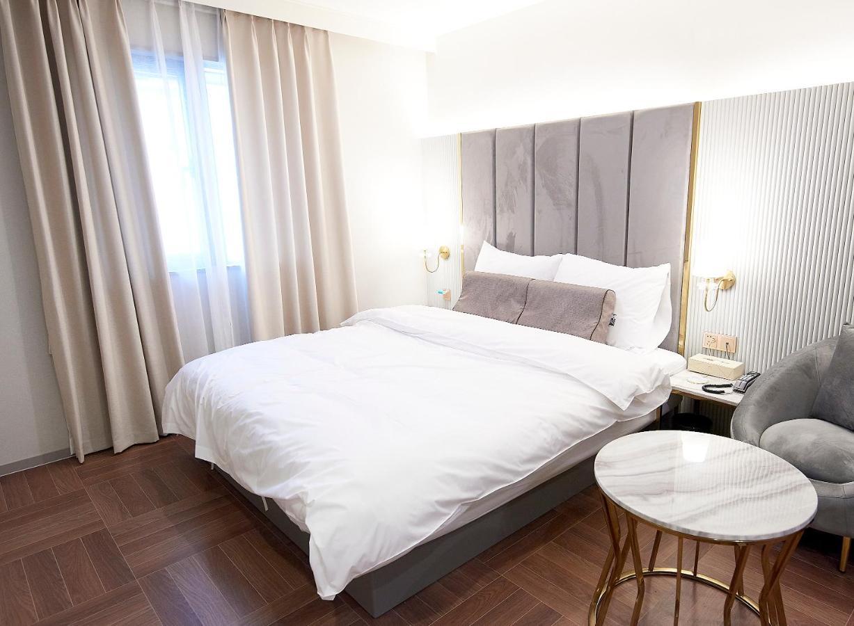 Denbasta Signature Hotel Пусан Экстерьер фото