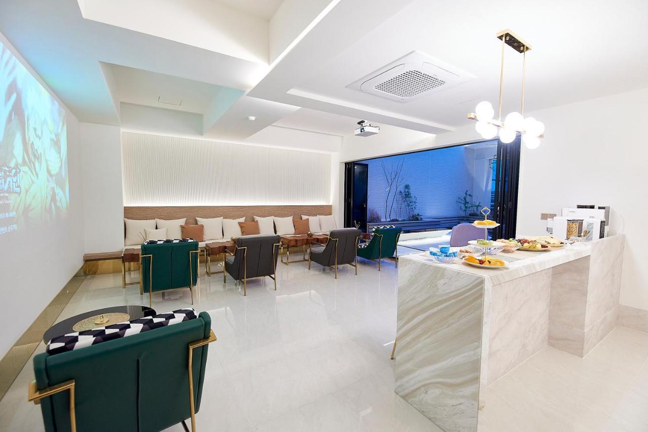 Denbasta Signature Hotel Пусан Экстерьер фото